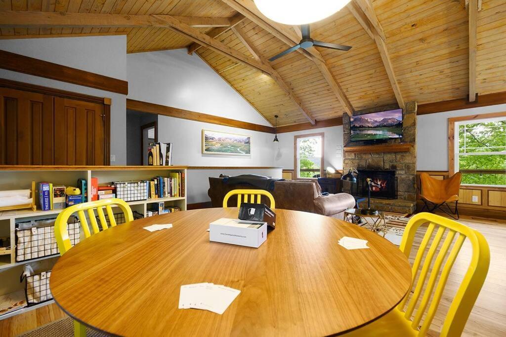 Chic Private Cabin W/ Epic Views & Amenities! Pigeon Forge Eksteriør billede
