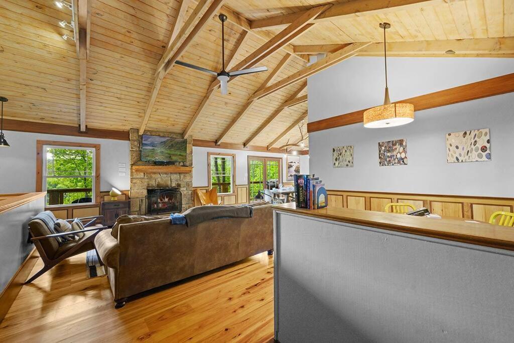 Chic Private Cabin W/ Epic Views & Amenities! Pigeon Forge Eksteriør billede