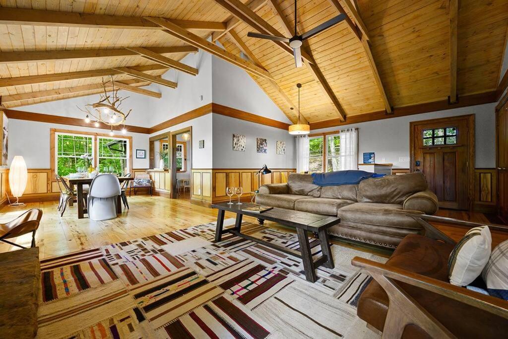 Chic Private Cabin W/ Epic Views & Amenities! Pigeon Forge Eksteriør billede