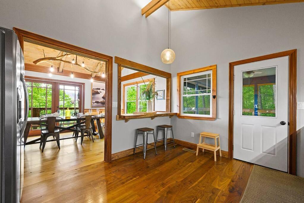 Chic Private Cabin W/ Epic Views & Amenities! Pigeon Forge Eksteriør billede